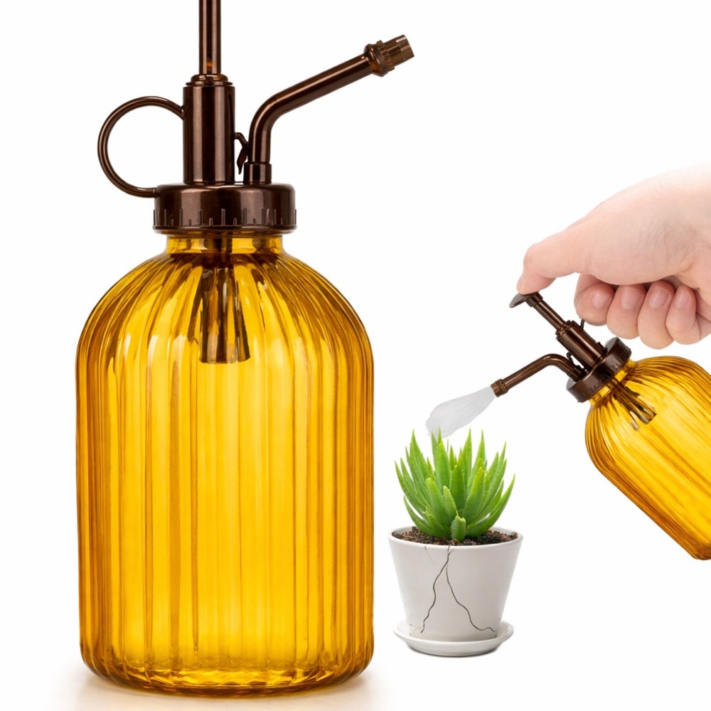Vintage Style Amber Glass Plant Mister – Ribbed Spray Bottle 🌿